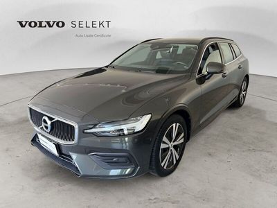 usata Volvo V60 B4 Geartronic Momentum Business Pro my 20 del 2021 usata a Bari