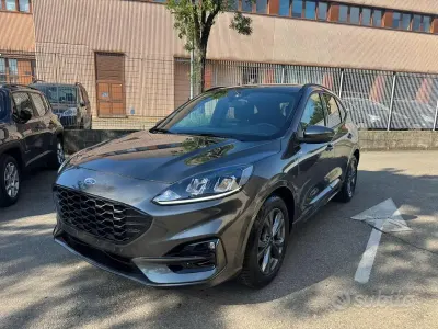 Usata Ford Kuga ST-Line 120 CV (88 kW) 2024 Grigio SUV
