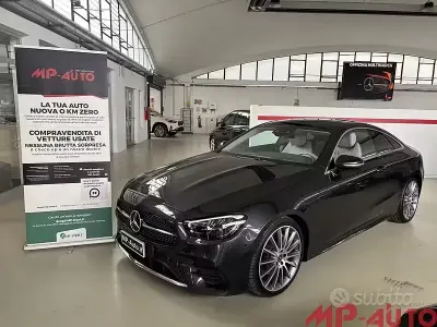 Usata Mercedes E220 Premium 194 CV (142 kW) 2022 Grigio Coupé