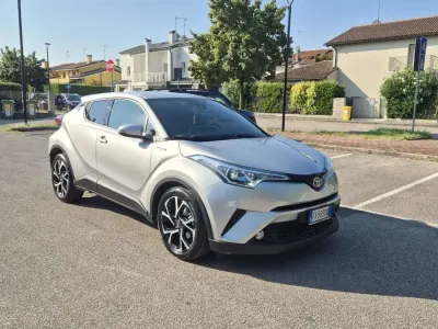 Usata Toyota C-HR Trend 98 CV (72 kW) 2019 SUV