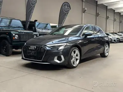 Usata Audi A3 Advanced 110 CV (80 kW) 2021 Grigio metallizzato Berlina