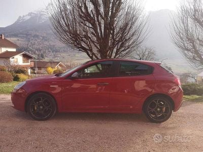 Usata Alfa Romeo Giulietta Sprint 105 CV (77 kW) 2014 Rosso Utilitaria