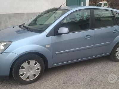Usata Ford Fiesta 2007 Blu Utilitaria