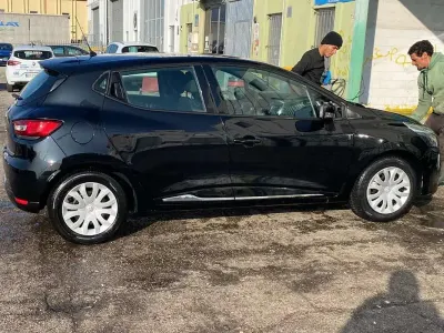 Usata Renault Clio IV 73 CV (53 kW) 2014 Berlina