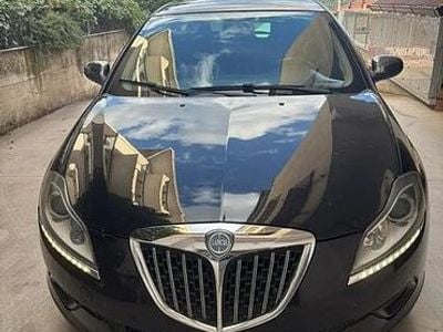 Usata Lancia Delta 120 CV (88 kW) 2011 Nero Utilitaria
