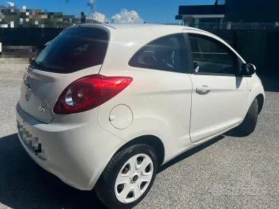 Usata Ford Ka 69 CV (50 kW) 2015 Bianco Berlina