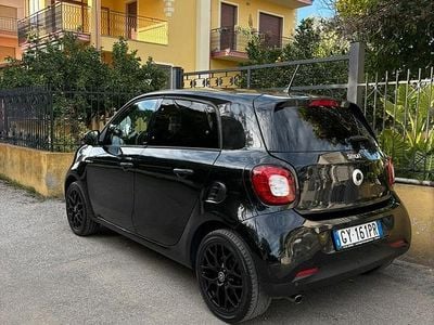 Usata Smart ForFour 90 CV (66 kW) 2016 Nero Utilitaria