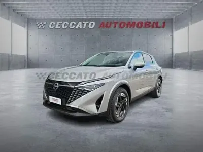 Usata Nissan Qashqai N-Connecta 158 CV (116 kW) 2025 Grigio SUV