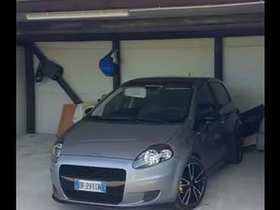 Usata Fiat Grande Punto 75 CV (55 kW) 2007 Grigio Utilitaria