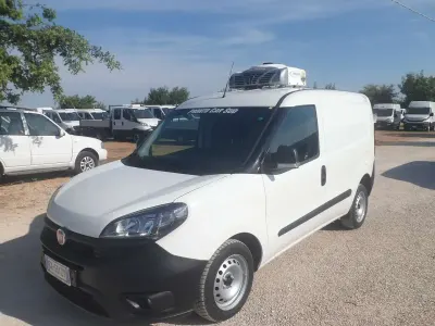 Usata Fiat Doblò 105 CV (77 kW) 2023 Bianco Monovolume