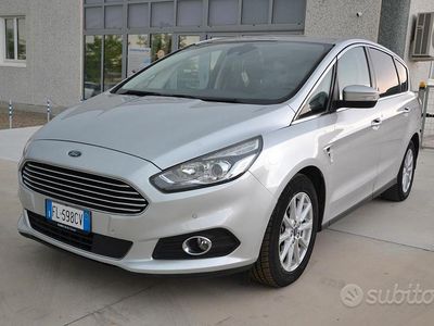 Usata Ford S-MAX S 150 CV (110 kW) 2017 Grigio Monovolume