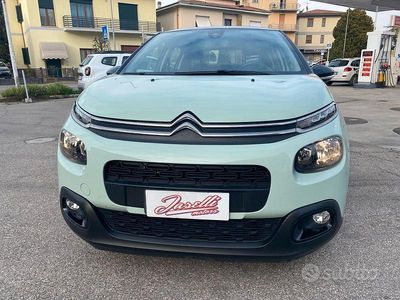 Begagnad Citroën C3 PureTech 81 HK (59 kW) 2017 Grön Sedan