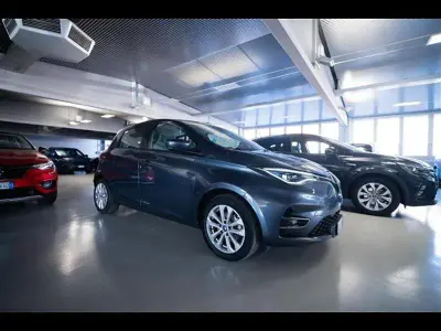 Begagnad Renault Zoe Zen 80 kW (109 HK) 2020 Grå Halvkombi