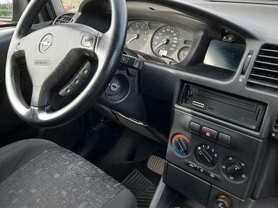 Usata Opel Zafira 2003 Nero Monovolume