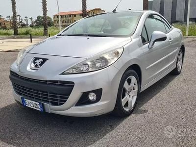 Occasion Peugeot 207 CC 112 ch (82 kW) 2011 Gris Cabriolet