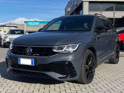 Usata VW Tiguan R-line 200 CV (147 kW) 2021 Grigio scuro SUV