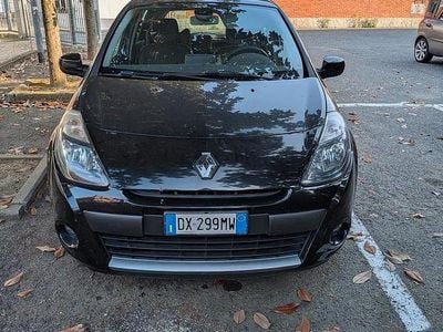 Usata Renault Clio III Luxe 101 CV (74 kW) 2011 Nero Berlina