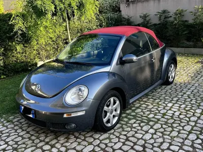 Usata VW New Beetle 75 CV (55 kW) 2009 Grigio Utilitaria