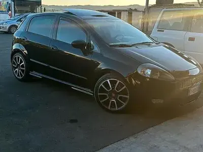 Usata Fiat Punto Sport 90 CV (66 kW) 2009 Nero Utilitaria