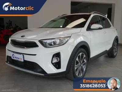 Usata Kia Stonic 100 CV (73 kW) 2020 Bianco SUV
