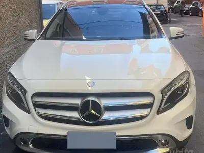 Usata Mercedes GLA220 177 CV (130 kW) 2016 SUV