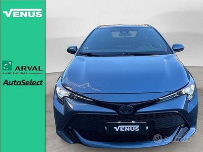 Usata Toyota Corolla Business Edition 122 CV (89 kW) 2021 Blu Station wagon