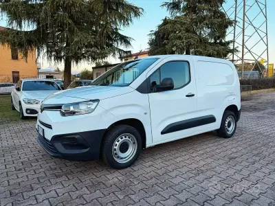 Gebraucht Toyota Proace City City 76 PS (55 kW) 2021 Weiß Van / Kleinbus