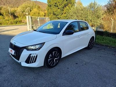Bianco Usata 2024 Peugeot 208 Active Utilitaria | 15.900 € (Buon prezzo)