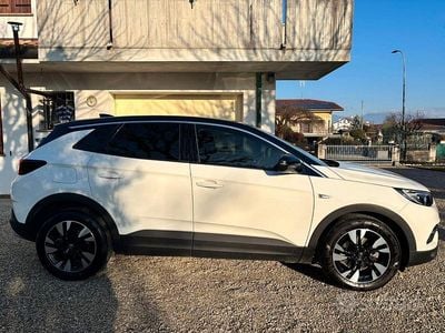 Usata Opel Grandland X Innovation 177 CV (130 kW) 2019 Bianco SUV