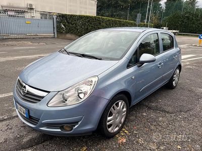 Usata Opel Corsa Club 80 CV (58 kW) 2007 Blu Berlina