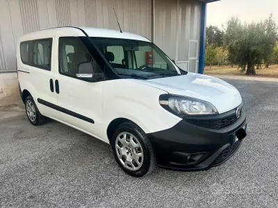 Usata Fiat Doblò 95 CV (69 kW) 2019 Bianco Monovolume