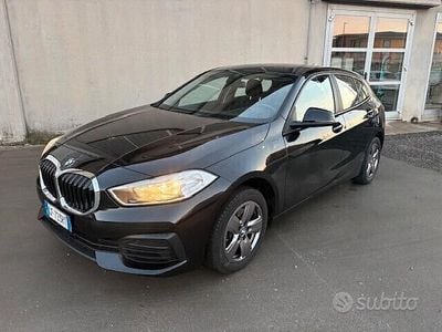 Usata BMW 116 Advantage 116 CV (85 kW) 2021 Nero Utilitaria