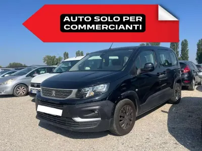 Usata Peugeot Rifter Active 102 CV (75 kW) 2022 Nero met. Monovolume