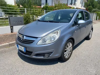 Usata Opel Corsa Enjoy 75 CV (55 kW) 2009 Grigio Utilitaria