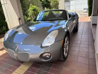 Usata Pontiac Solstice 180 CV (132 kW) 2007 Grigio Cabrio