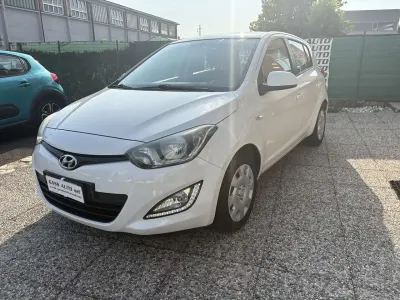Usata Hyundai i20 Edition 84 CV (61 kW) 2013 Bianco Utilitaria