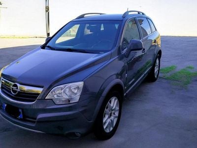 Usata Opel Antara Cosmo 150 CV (110 kW) 2010 Grigio SUV