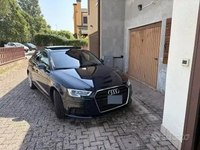 Usata Audi A3 Business 150 CV (110 kW) 2019 Bluazzurro Berlina