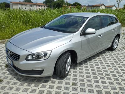 usata Volvo V60 V60 D2 1.6 Powershift Kinetic