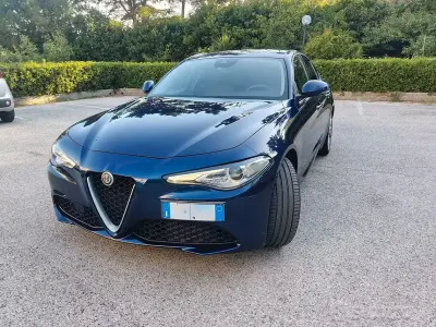 Usata Alfa Romeo Giulia Executive 160 CV (117 kW) 2019 Nero Berlina