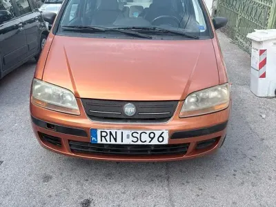 Usata Fiat Idea 95 CV (69 kW) 2005 Arancione Monovolume