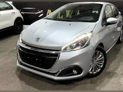 Usata Peugeot 208 75 CV (55 kW) 2018 Grigio Utilitaria
