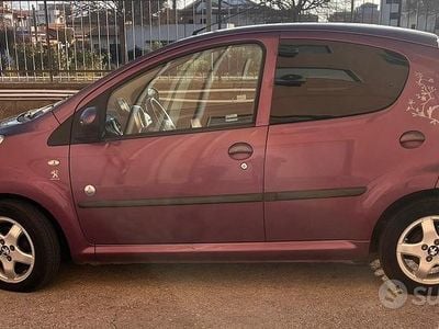 Usata Peugeot 107 68 CV (50 kW) 2009 Utilitaria