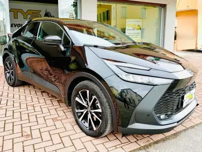 Usata Toyota C-HR