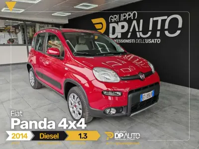 Usata Fiat Panda 4x4 75 CV (55 kW) 2014 Rosso Utilitaria