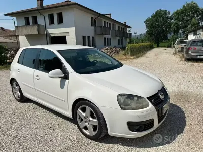 Usata VW Golf VI GT 140 CV (102 kW) 2008 Bianco Utilitaria