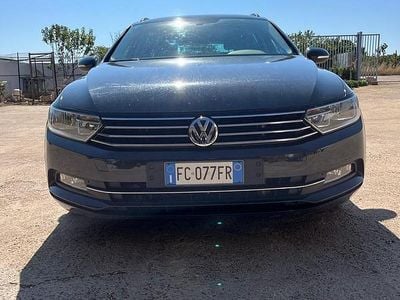 Usata VW Passat Business 150 CV (110 kW) 2015 Grigio Station wagon