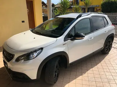 Usata Peugeot 2008 GT-line 99 CV (72 kW) 2016 Bianco SUV