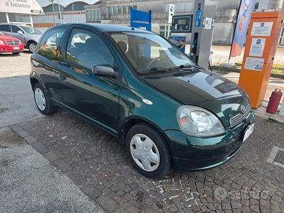 Verde Usata 2002 Toyota Yaris Station wagon | 1900 € (Buon prezzo)