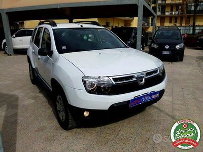 Usata Dacia Duster Lauréate 110 CV (80 kW) 2013 Bianco SUV